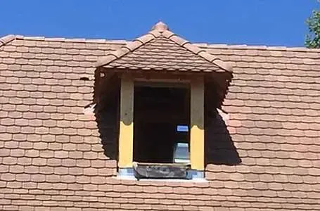 pose-tuile-charpente-scappatura